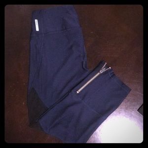 Navy yoga capris